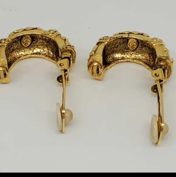 Vintage Luxurious Rare Signed Earrings